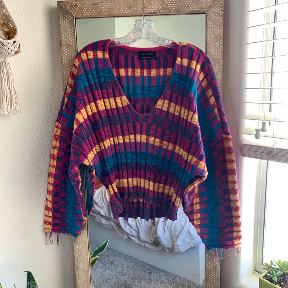 UO Teagan Distressed Cropped Sweater